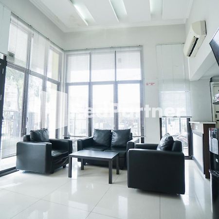 Toba Mansion Syariah Near Benhil Redpartner Hotel Jakarta Exterior photo