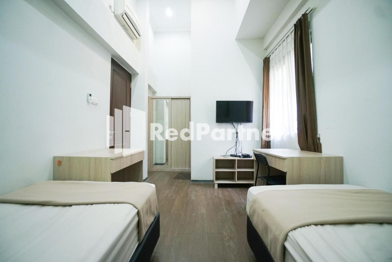 Toba Mansion Syariah Near Benhil Redpartner Hotel Jakarta Exterior photo