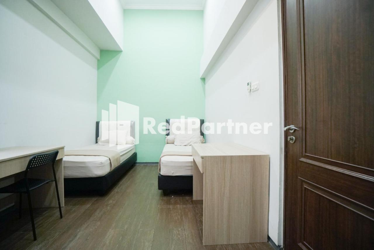 Toba Mansion Syariah Near Benhil Redpartner Hotel Jakarta Exterior photo