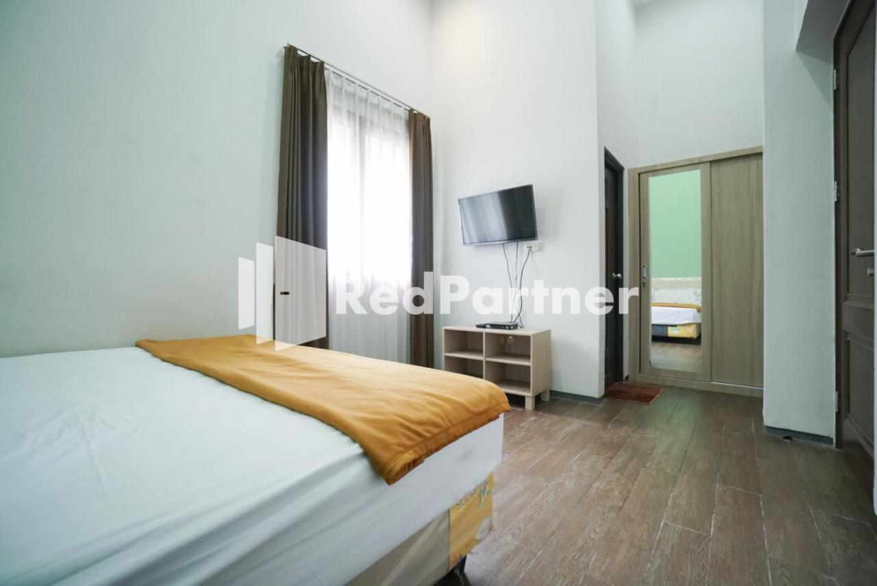 Toba Mansion Syariah Near Benhil Redpartner Hotel Jakarta Exterior photo