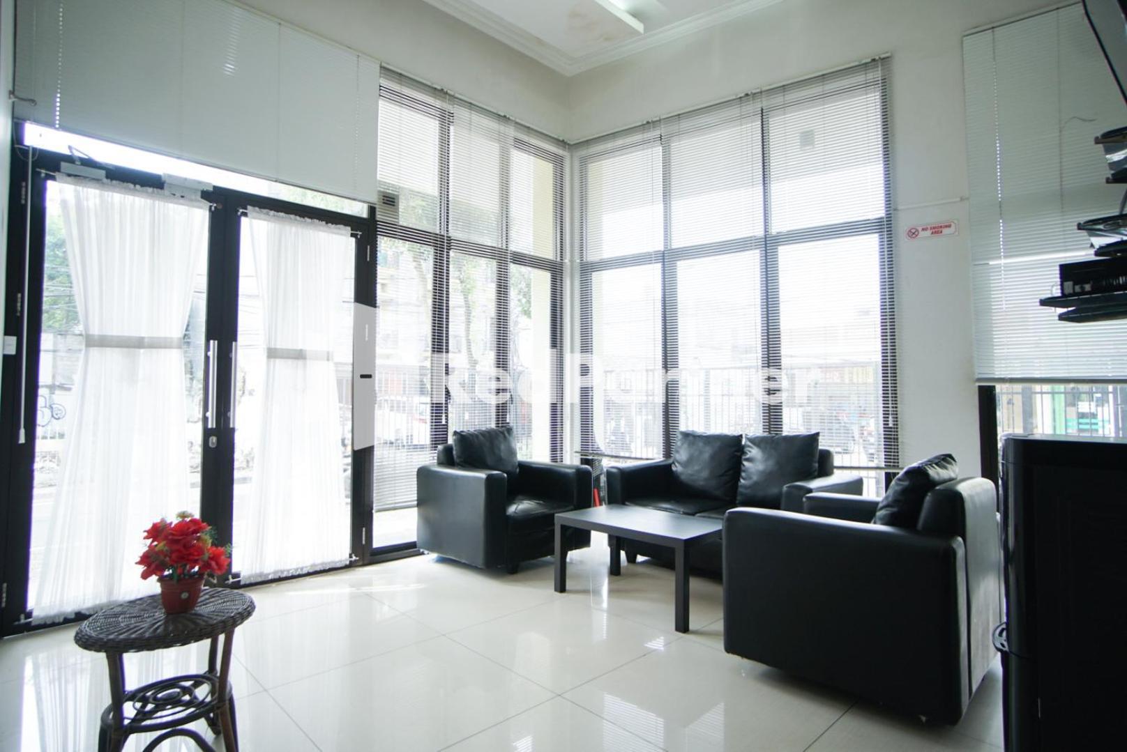 Toba Mansion Syariah Near Benhil Redpartner Hotel Jakarta Exterior photo